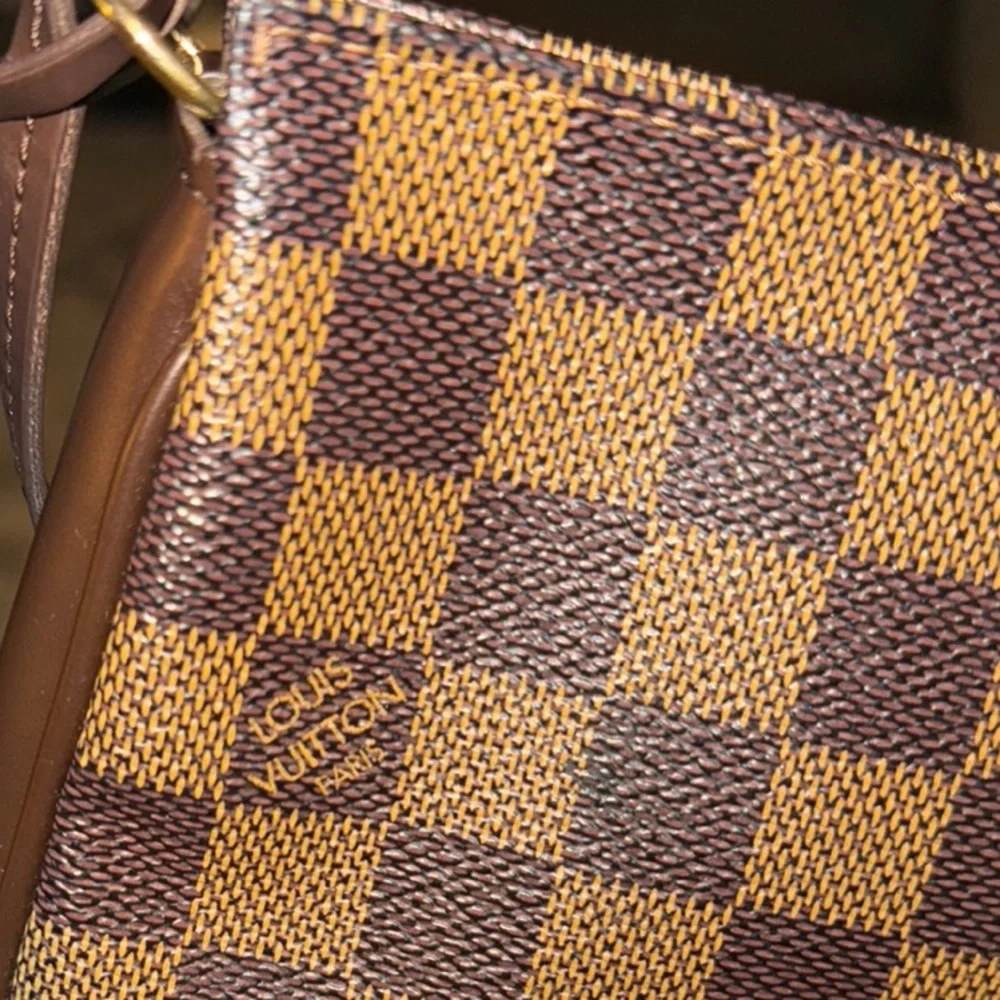 AUTHENTIC Louis Vuitton 2002 Navona Clutch - Picture 11 of 14